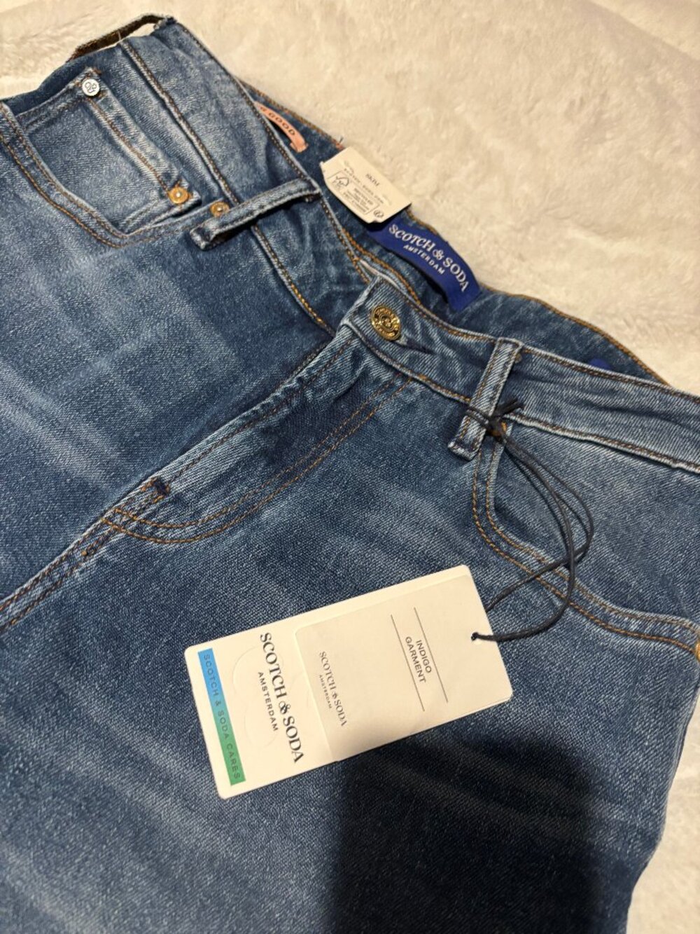 Scotch & Soda Skim Skinny Fit Jeans – Light Wash – Premium Denim – New With Tags
